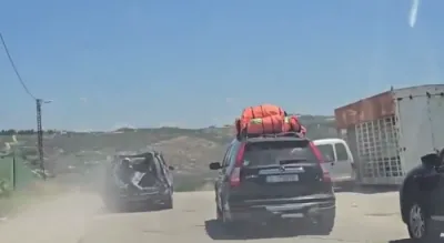 געכאפט דורך טעראר: לבנון'ישע ציווילע אנטלויפן בשעת כעזבאלא באהאלט זיך צווישן זיי.