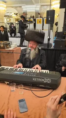 לעבעדיגע חתונה בבית ר' שלומי שטיינמעץ 