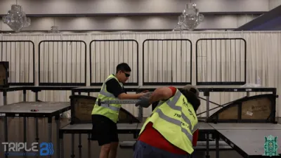 חנוכת בניני המוסדות צוזאמען מיט שמחת השבע ברכות בחצר הקודש סקווירא
