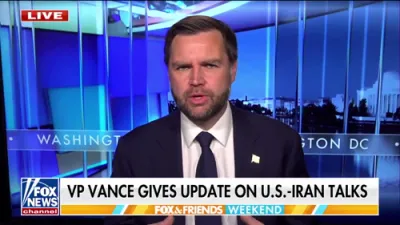 "די הארמוז דורכגאנג איז אפן," דערקלערט דזשעי די ווענס, אויסרימנדיג טראמפ'ס דערגרייכונג אין פארזיכערן די קריטישע שיף וועגן.