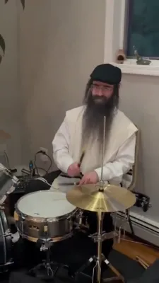 א חסידישע בענד