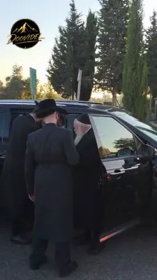 לערנען פראטעסט דורך חסידי וויזניץ פארנט פון די אפיס פונעם יועמ"שית אין ירושלים 