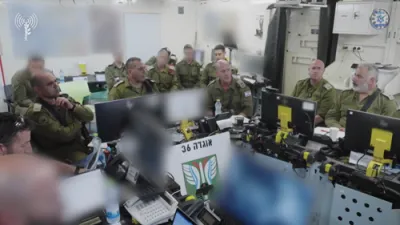 "היסטארישער אפמאך" דערגרייכט, דאך באפעלט דער רמטכ"ל זמיר פארצוזעצן מיט די אטאקעס אין די לבנון זיכערהייט זאנע.