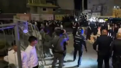 די מדינת ישראל פאליציי האט גענוצט גראנאטן קעגן א חרדי'שן פראטעסט.