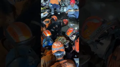 קעגן אלע שאנסן: יונגער ווענעזועלער מאן ארויסגעראטעוועט לעבעדיג נאך פינף טעג זיין באגראבן אונטער די חורבות פון אן איינגעפאלענע געביידע.