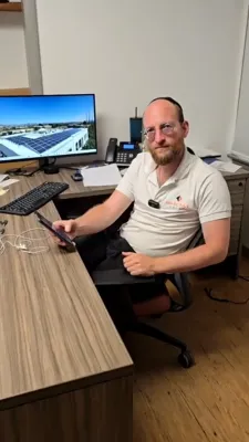 פארפאס נישט נאכאמאל א שמחה!...