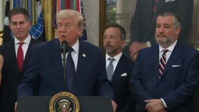 "שטויבט אפ די באריכערטע מאטעריאל," האט פרעזידענט טראמפ געזאגט, אנדייטנדיג אז די פאראייניגטע שטאטן גייט נאך איראן'ס באריכערטע נוקלעארע מאטעריאל אין די נאכווייען פון א מיליטערישע אפעראציע.
