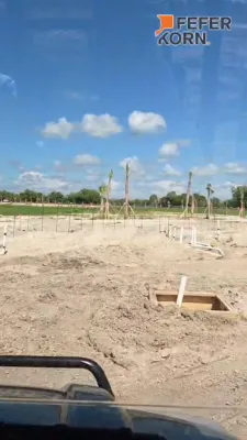 פולע ווידיאוס: ארי פעפערקארן באזוכט לעיקפראנט, אוקיטשאובי