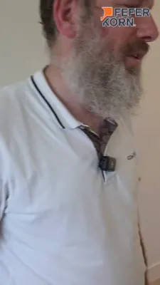 פולע ווידיאוס: ארי פעפערקארן באזוכט לעיקפראנט, אוקיטשאובי