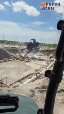 פולע ווידיאוס: ארי פעפערקארן באזוכט לעיקפראנט, אוקיטשאובי