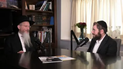 די ערשטע אידישע איווענט אין די רוסישע קרעמלין מיט הרב בערל לאזאר