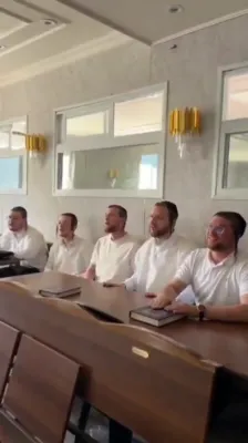 דריי וואכן קומזיץ