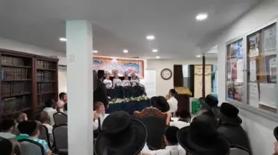 חומש סעודה אין תלמוד תורה קאסא גראנדא, אריזאנע