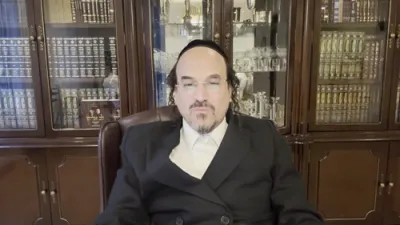 א הערליכע מעשה "אויפ'ן שטערן שטייט דיר געשריבן 'שלמה'" - דורך הרב אליהו שווארץ ביים שיעור עמוד היומי 'דרשו' מסכת יומא דף מב