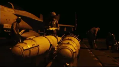 די אכטע נאכט פלאקערט אויף! אמעריקאנער אטאקעס האבן צעמעטערט איראנער לופט-שוץ סיסטעמען און דראון איינריכטונגען.
