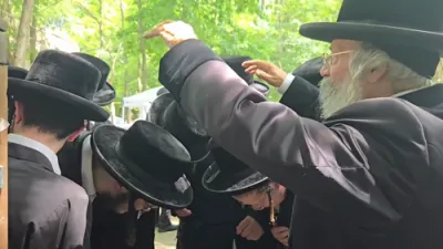 לעכטיגע זומער אין ניקלשבורג