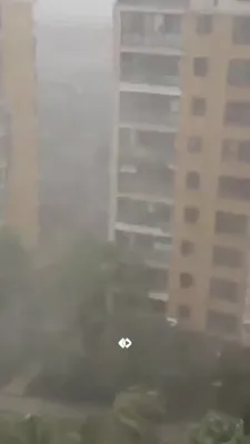 א מאסיווע טייפון האט שווער באטראפן כינע: איבער א מיליאן איינוואוינער אנטלויפן פון די טויטליכע ווינטן