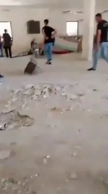 א טויטליכע מדינת ישראל אטאקע שאקלט אויף טעבנין, כאפנדיג די געגנט אינדרויסן פון די עוואקואציע זאנע אומגעריכט.