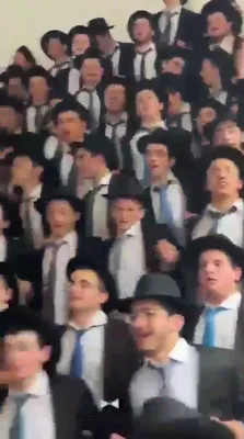א פייערליכע מעמד הנחת האבן הפינה איז אפגעהאלטן געווארן אויפן צוקונפטיגן שטח פונעם בנין הכולל "ברכת אברהם" אויף סילווער לעיק ראוד אין וואודרידזש.