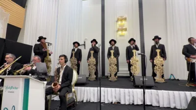 הערליכע נגינה ביים היסטארישע סיום סדר קדשים במסגרת "זכרו" 