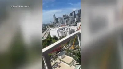 שרעקעדיגע ווידיאו צייגט ווי א קרעין פאלט צוזאם גראד אריין אין א לוקסעריעזע פול.