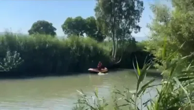 גרויסע הצלה כוחות ביים זוכן אינעם ירדן טייך נאך דעם בחור וואס איז נפטר געווארן  געווארן, נאכדעם וואס זיין שיפל האט זיך איבערגעדרייט אין וואסער.