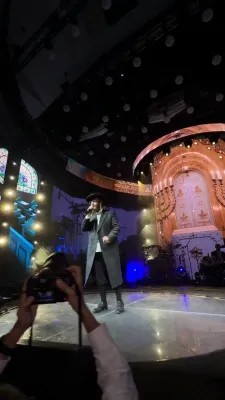 א שיינע קאנצערט 'לבקר בהיכלו' איז פארגעקומען אין ארץ ישראל באגלייט מיט די גרעסטע זינגערס פון ארץ ישראל