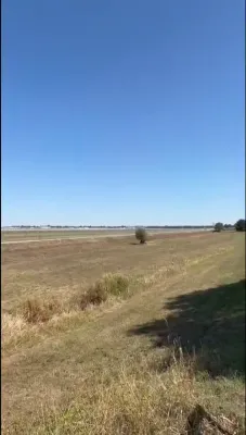 א וויעטנאם עירליינס דרימליינער האט זיך ארויסגעגליטשט פון די ראנוועי אין מינכן, און דער עק האט זיך אנגעקלאפט ביים זיך הייבן.