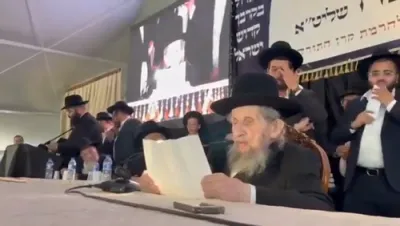 ראש ישיבה הגאון ר' דוב לאנדא צעוויינט זיך אוף די מצב פון די עולם תורה אין ארץ ישראל.