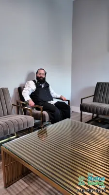 יוסי שעכטער מופט קיין לעיקפראנט | פינאנץ טאלאנט פון אויסלאנד? פרובירט Globekeeper.co פאר א פרי 2 וואכן טרייעל!