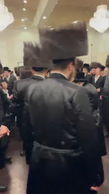 אדמורי"ם ורבנים ביים שמחת החתונה לנכד אבגדור אסטרייכער