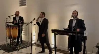 'א מוזיקאלישע בליק' שימי פאזען 🎹  חיים הורוויץ 🎤