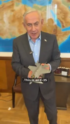 דראון געפאר: פרעמיער מיניסטער נתניהו ווארנט אז עזה שטייט פאר א נייע דראון געפאר.