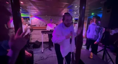 'א מוזיקאלישע בליק' נחום וויינבערגער 🎹  וגדולי הזמר