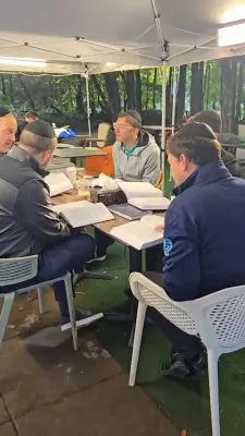 סוף זומער סצענעס אין כלל ישראל'ס שול