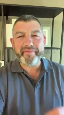 עופר ווינטער פארשפרעכט צו שטופן גיוס חרדים "מיט אדער אן" די חרדי'שע פאליטישע פארשטייער
