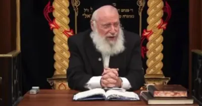 הרב אשר ווייס שליט"א דערציילט וויאזוי זיין וואקאציע זעט אויס: 158 בלאט געלערנט, 58 בלעטער תשובות געשריבן