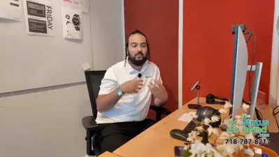 שלום פון פריידעי טיילט מיט זיין פערזענליכע געשיכטע, זיין בליק אויף סעילס און פעיראל טיפס! - סטעטוס איילענד