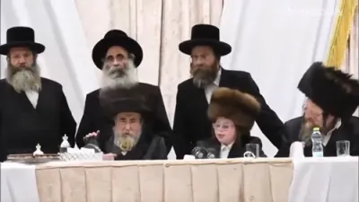 שמחת הבר מצוה פון נכד כ"ק אדמו"ר מראחמסטריווקא שליט"א