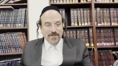 א הערליכע מעשה "פון הרה"ק הבת עין זי"ע" - דורך הרב אליהו שווארץ ביים שיעור עמוד היומי 'דרשו' מסכת יומא דף נח