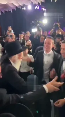 גדולי ישראל באשיינען א חתונה אין מעקסיקא סיטי בשעת זייער באזוך פאר קרן עולם התורה