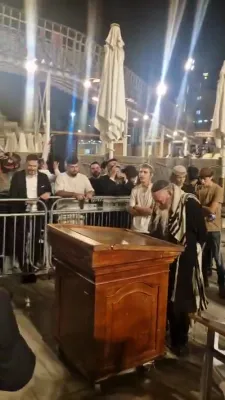הרב יעקב עדס פירט אן אן עצרת תפילה ביים כותל צוליב די גזירת גיוס