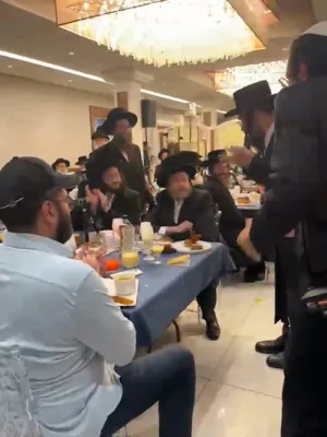 הזורעים בדמעה ברינה יקצורו: שמחה בכל העולמות ביי די היסטארישע בר מצוה פון הבחור אלימלך העניך יהודה וויינגארטן ני"ו מיוצא לב טהור 