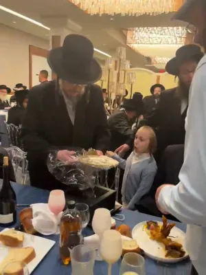 הזורעים בדמעה ברינה יקצורו: שמחה בכל העולמות ביי די היסטארישע בר מצוה פון הבחור אלימלך העניך יהודה וויינגארטן ני"ו מיוצא לב טהור 