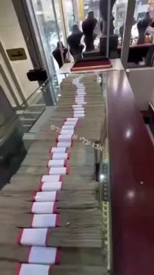 300 דאלער קויפט 660 מיליאן: איראנ'ס געלט פאלט צוזאמען אונטער עקאנאמישע בלאקאדע