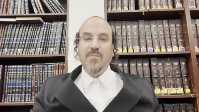 א הערליכע מעשה "דע כח פון תפילה און בטחון וואס האט איהם געברענט איבער א מיליון דאלער" - דורך הרב אליהו שווארץ ביים שיעור עמוד היומי 'דרשו' מסכת יומא דף סה