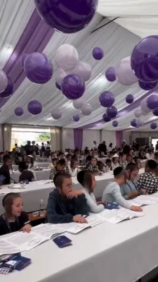 תינוקות של בית רבן זעצן פאר מיט די לימודים אין אומאן לקראת ראש השנה