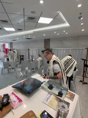 דער קול פון חודש אלול: די קולות פון שופר זאגן אן דעם אנקום פון ראש השנה