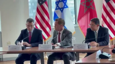 פארבעסערטע באציאונגען: מדינת ישראל און מאראקא האבן זיך געאייניגט צו עפענען פולע אמבאסאדעס