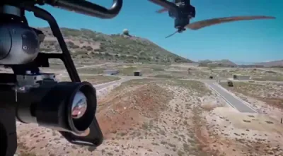גריכלאנד פירט דורך סוקסעספולע שיסעריי טעסטס אויף א נייע שווערע באוואפנטע דראון